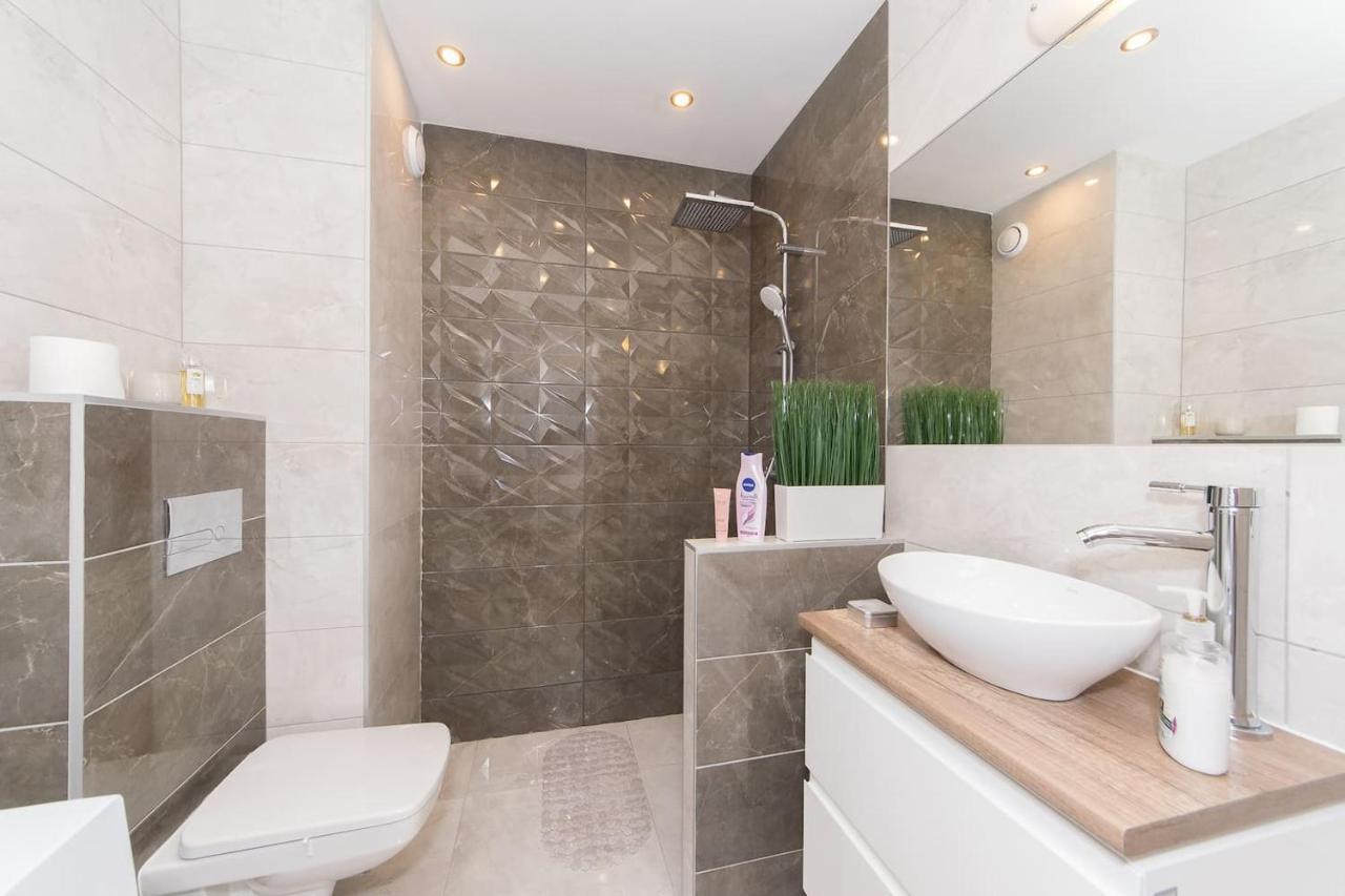 Cosy Studio With Private Garage P4You Pl Apartment Krakow Exterior photo