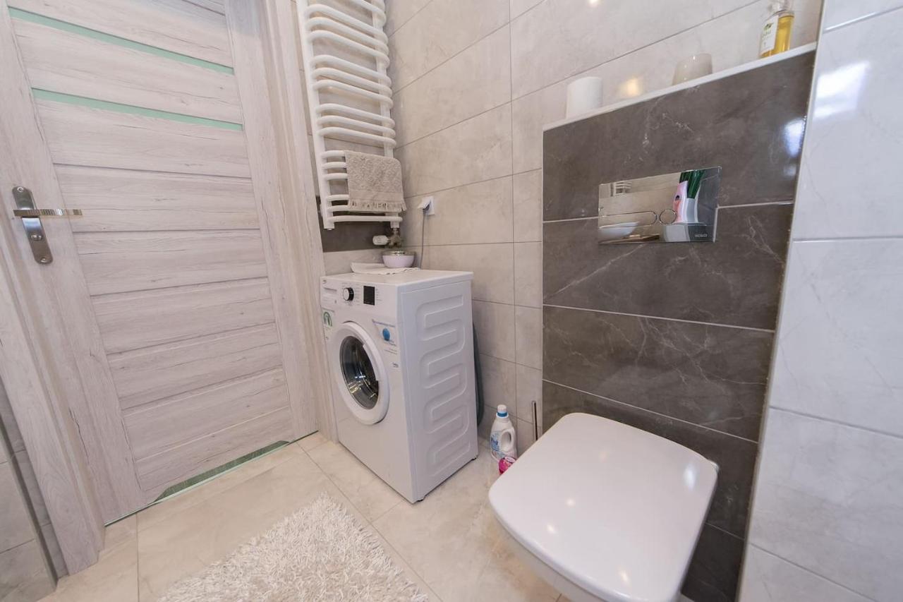 Cosy Studio With Private Garage P4You Pl Apartment Krakow Exterior photo